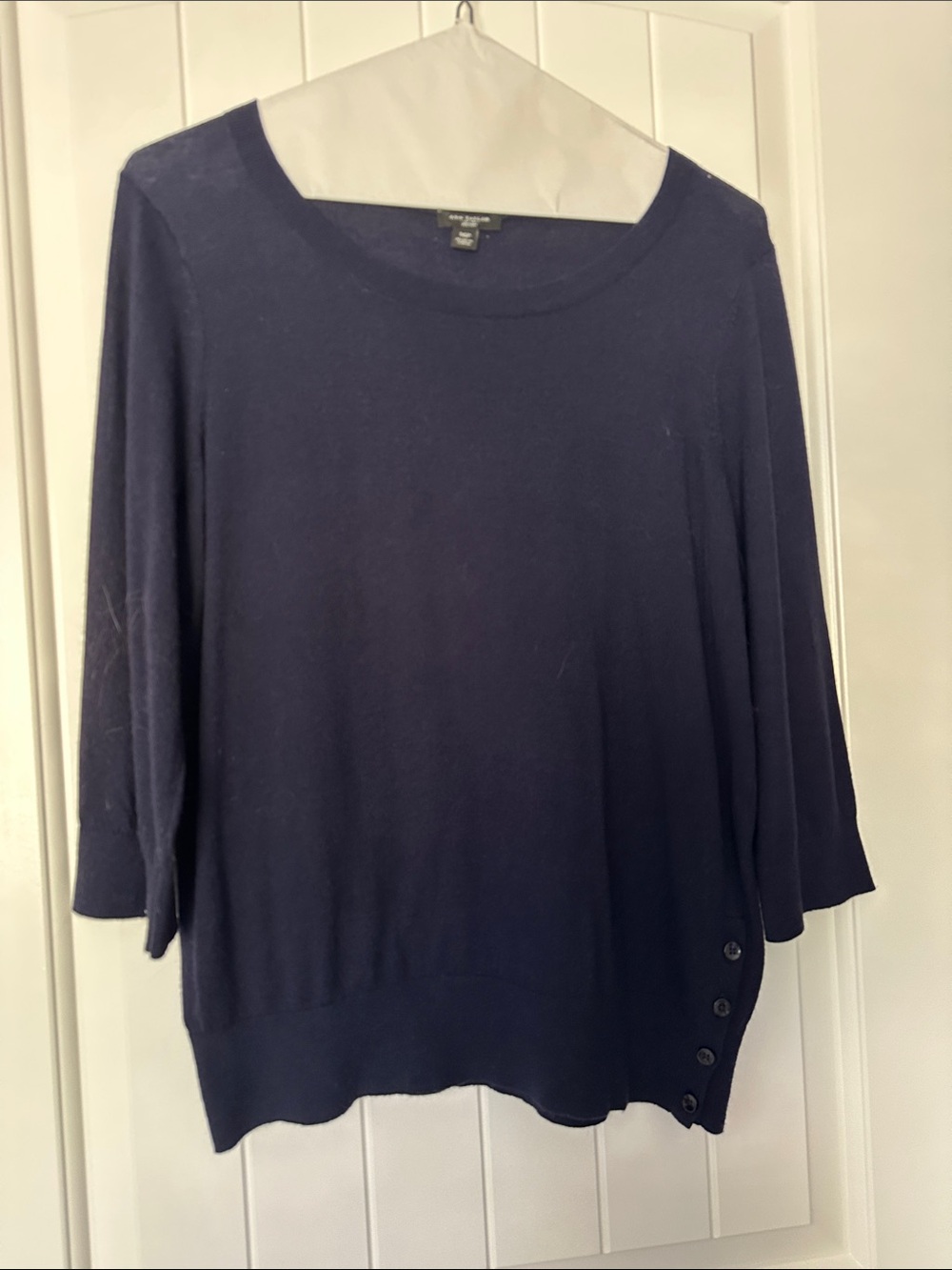 Women’s Navy Scoop Neck 3/4 Sleeve Top